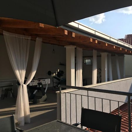 Villa Vlade- From The Heated Pool To The Beach In 1 Minute เยเซนิเซ ภายนอก รูปภาพ