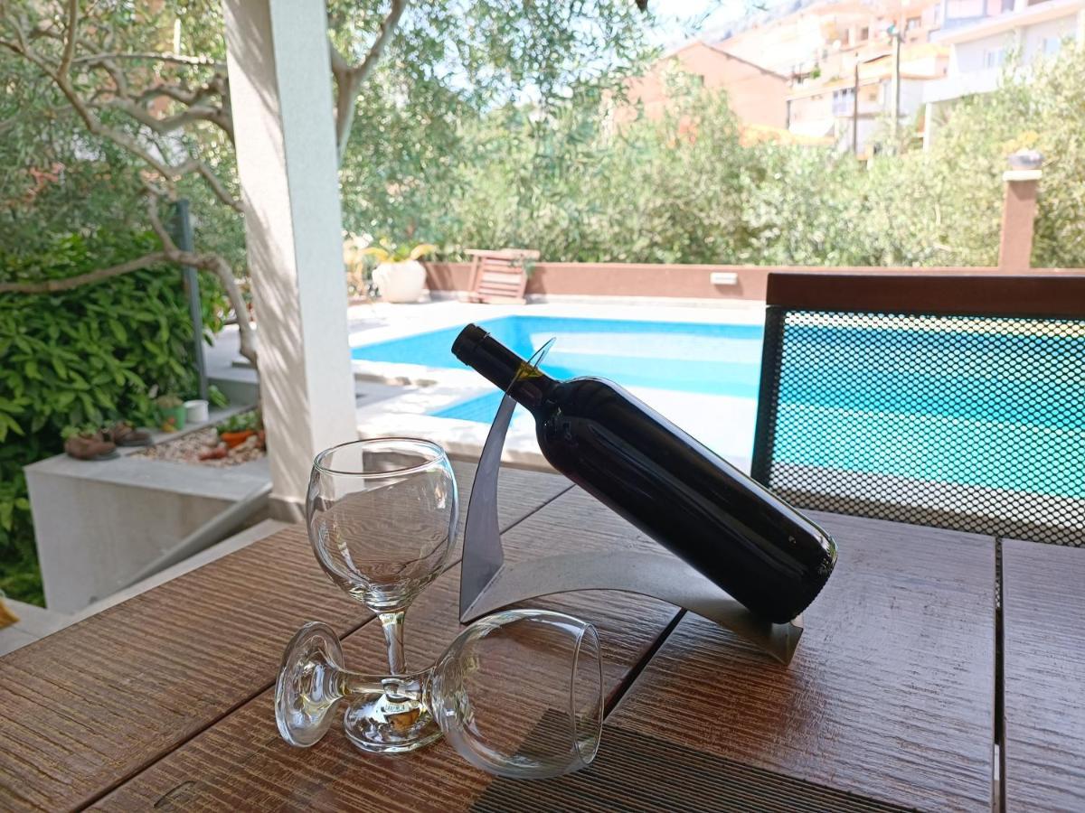 Villa Vlade- From The Heated Pool To The Beach In 1 Minute เยเซนิเซ ภายนอก รูปภาพ